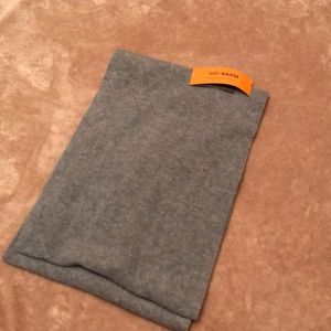Gray active infinity scarf